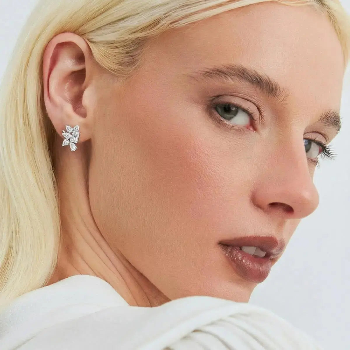 Brinco Ear Cuff Flower Moissanite